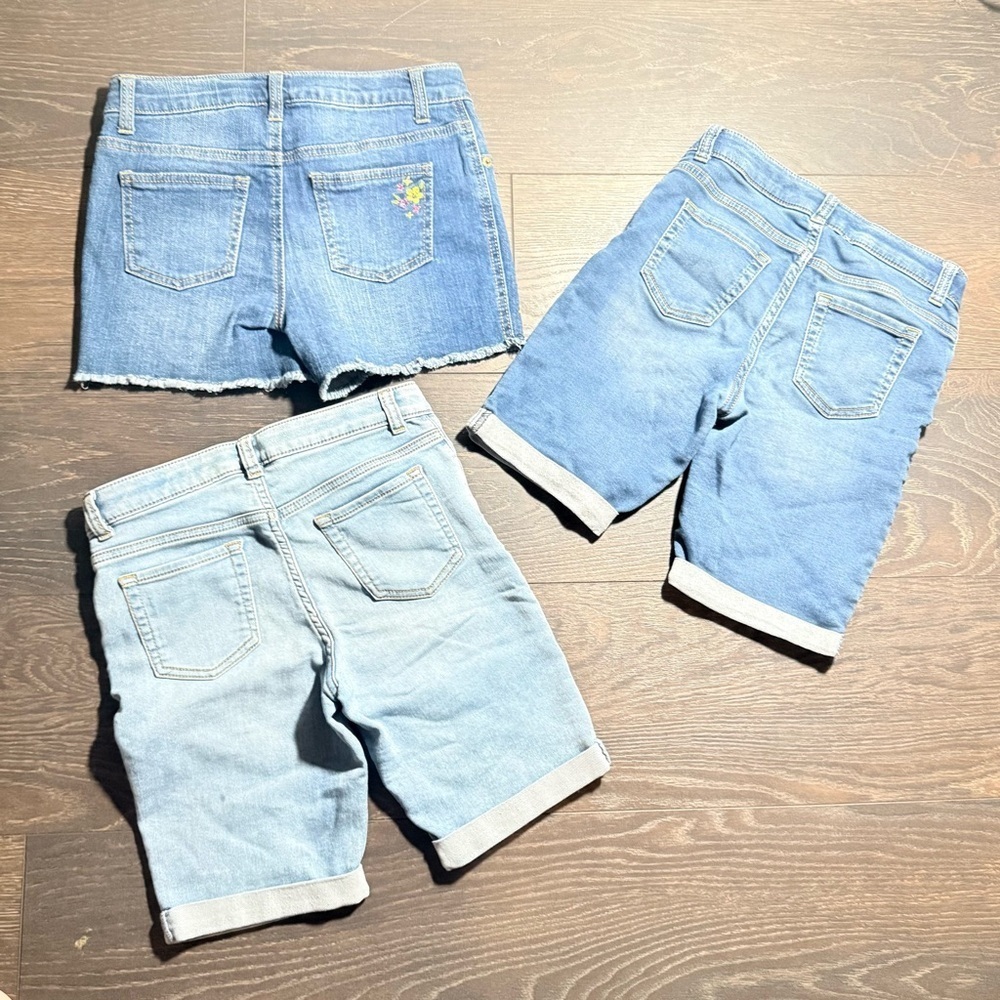 Cat & Jack Blue Denim Shorts Casual Cut-Off Style - Picture 2 of 6